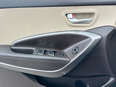 Used 2013 Hyundai Santa Fe Sport image 17