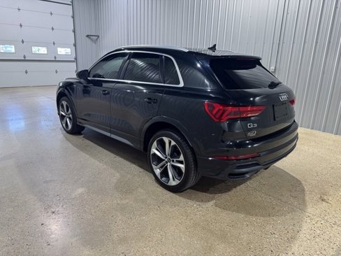 Used 2021 Audi Q3 2.0T Premium Plus w/ Premium Plus Package image 3