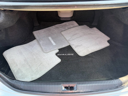 Used 2006 Toyota Avalon Limited image 24