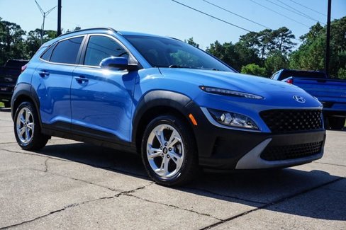Used 2022 Hyundai Kona SEL image 2