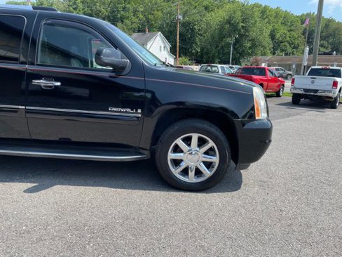 Used 2008 GMC Yukon XL Denali image 10