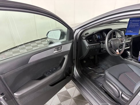 Used 2018 Hyundai Sonata ECO image 12