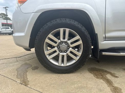 Used 2013 Toyota 4Runner SR5 image 28