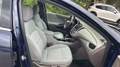 Used 2018 Chevrolet Malibu LT image 12