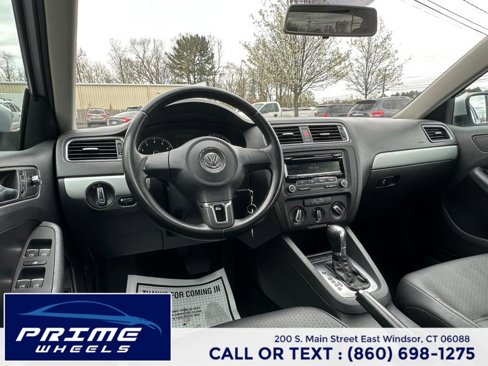 Used 2013 Volkswagen Jetta SE image 17