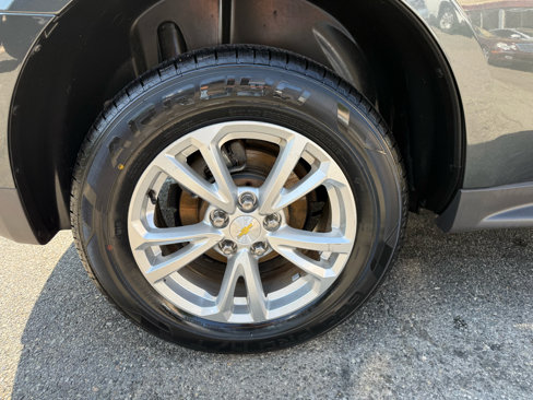 Used 2017 Chevrolet Equinox LT image 27