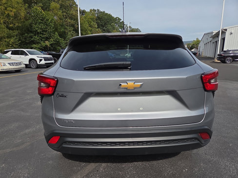 Certified 2024 Chevrolet Trax LS w/ LS Convenience Package image 5