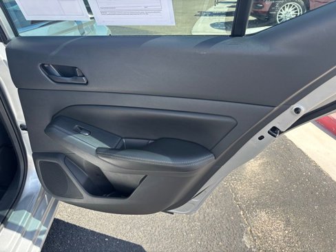 Used 2024 Nissan Altima 2.5 SV image 23