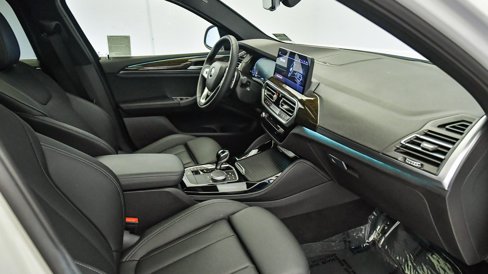 Certified 2022 BMW X4 xDrive30i w/ Convenience Package image 16