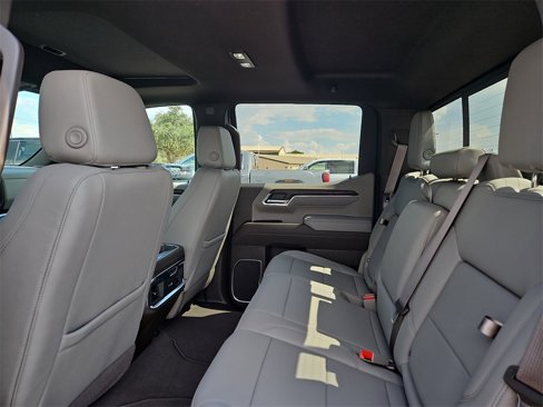 New 2026 GMC Sierra 1500 SLT w/ SLT Premium Package image 18