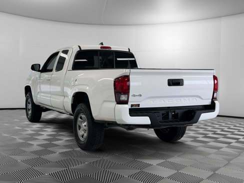 Used 2022 Toyota Tacoma SR image 6