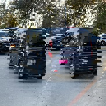 Used 2020 Ford Transit Connect XL image 4