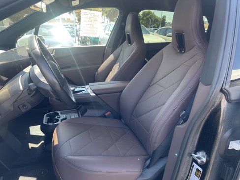 Used 2022 BMW iX xDrive50 w/ Sport Package image 13