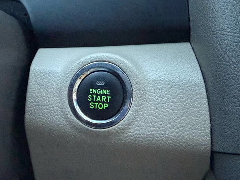 Used 2007 Toyota Camry XLE image 28