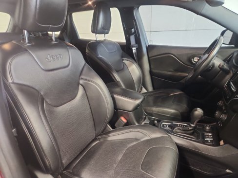Used 2019 Jeep Cherokee High Altitude image 10