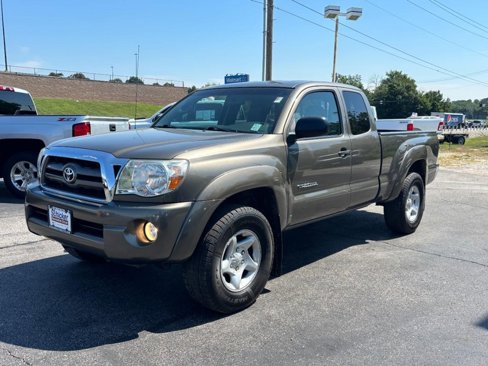 Used 2010 Toyota Tacoma 4x4 Access Cab V6 image 8