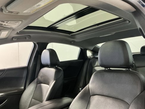 Used 2020 Chevrolet Malibu LT w/ Leather Package image 32