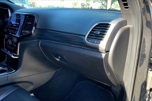 Used 2020 Jeep Grand Cherokee Limited image 16