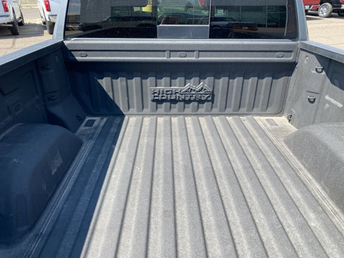 Used 2019 Chevrolet Silverado 1500 High Country image 4