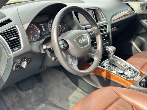 Used 2015 Audi Q5 2.0T Premium Plus w/ Technology Package image 10