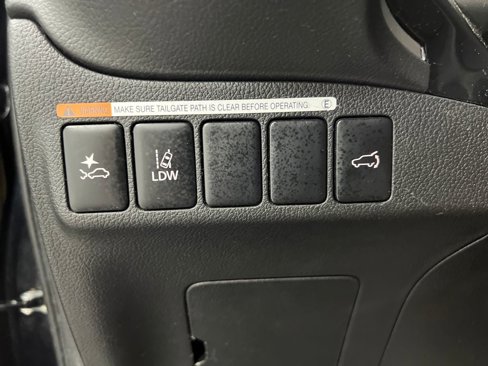 Used 2020 Mitsubishi Outlander SE image 40