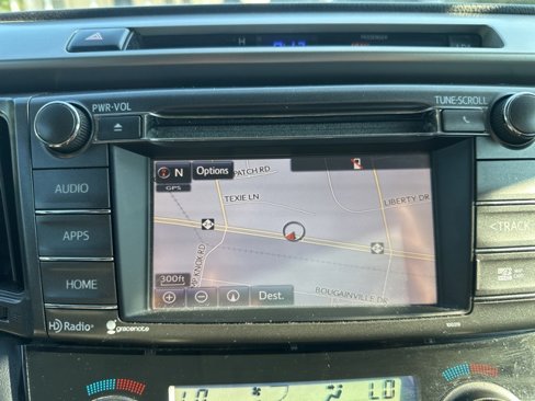 Used 2015 Toyota RAV4 Limited image 19