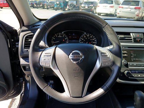 Used 2016 Nissan Altima 2.5 SV image 22