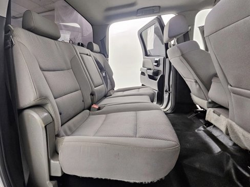 Used 2018 Chevrolet Silverado 2500 W/T image 24