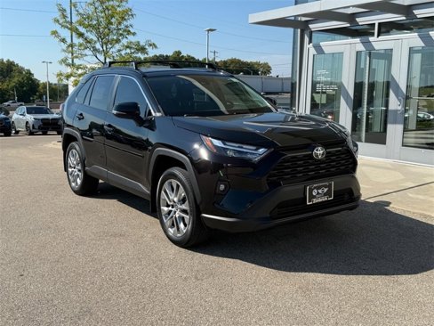 Used 2023 Toyota RAV4 XLE Premium image 1
