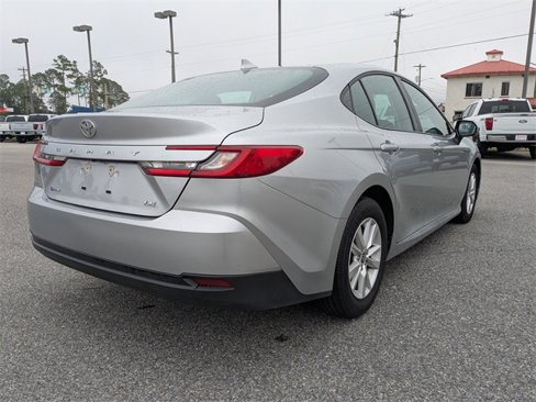 Used 2025 Toyota Camry Hybrid image 4