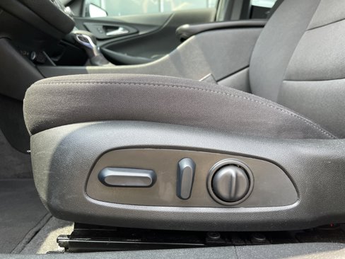 Used 2024 Chevrolet Malibu LT image 16