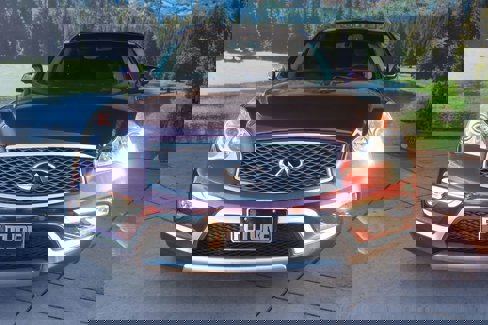 Used 2017 INFINITI QX50 2WD w/ Deluxe Touring Package image 2