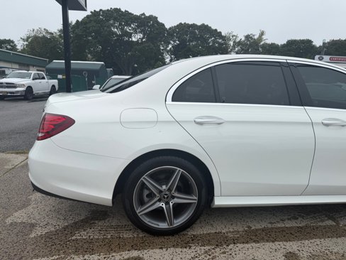 Used 2019 Mercedes-Benz E 300 4MATIC w/ Premium 1 Package image 10