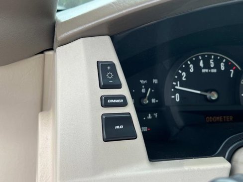 Used 2005 Cadillac XLR image 23