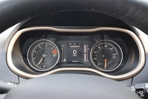 Used 2016 Jeep Cherokee Latitude w/ Cold Weather Group image 22