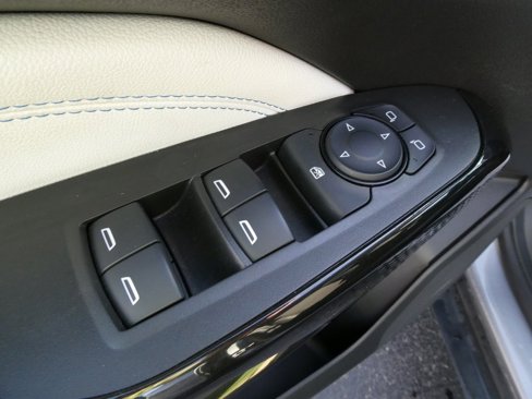 Certified 2024 Chevrolet Trax LT w/ LT Convenience Package image 20