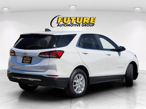 Used 2024 Chevrolet Equinox LT image 4