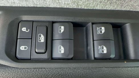 Used 2022 Jeep Compass Latitude w/ Sun and Sound Group image 14