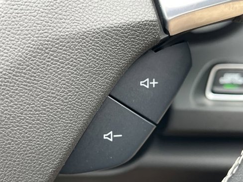 Used 2022 Chevrolet Camaro LT image 17