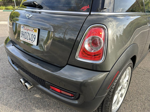 Used 2011 MINI Cooper S image 12