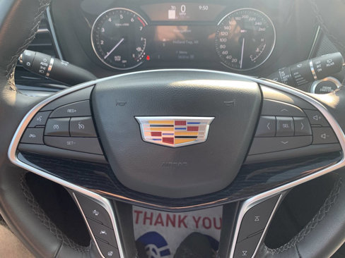Used 2024 Cadillac XT5 Premium Luxury image 16