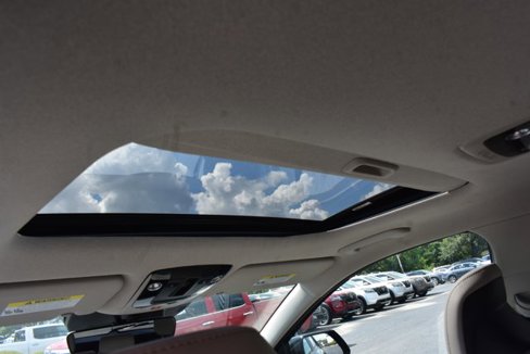Used 2023 Kia Niro EX Touring image 19