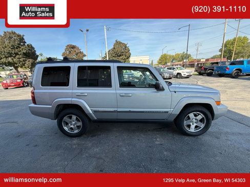 Used 2010 Jeep Commander Sport image 2