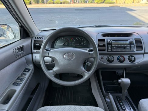Used 2002 Toyota Camry LE image 14