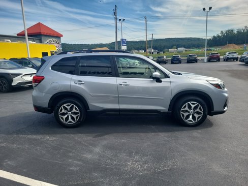 Used 2021 Subaru Forester Premium image 6