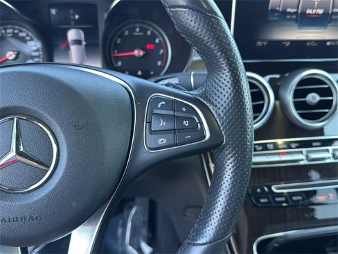 Used 2019 Mercedes-Benz GLC 300 4MATIC image 22