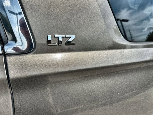 Used 2015 Chevrolet Tahoe LTZ image 14