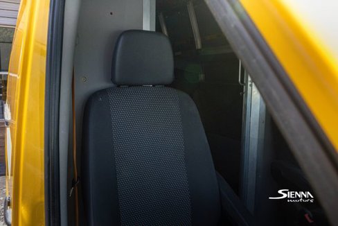 Used 2014 Freightliner Sprinter 2500 image 10