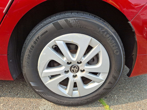 Used 2016 Toyota Prius Two image 6