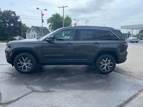 New 2025 Jeep Grand Cherokee Limited image 5